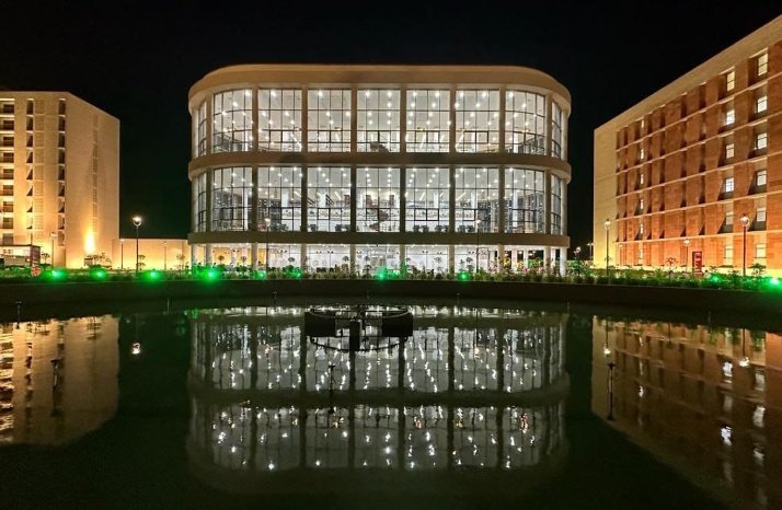 SunnyPaji18's tweet photo. @narendramodi @narendramodi Hearty welcome to our Honourable Prime Minister @narendramodi ji Namo Medical Education & Research Institute #DNH #NMERI #NamoMedical #ModiAtSilvassa
#ModiAtYuvam #Arpan
#Yuvam2023 #DamanDiuDadra https://t.co/EcRi4E02wV