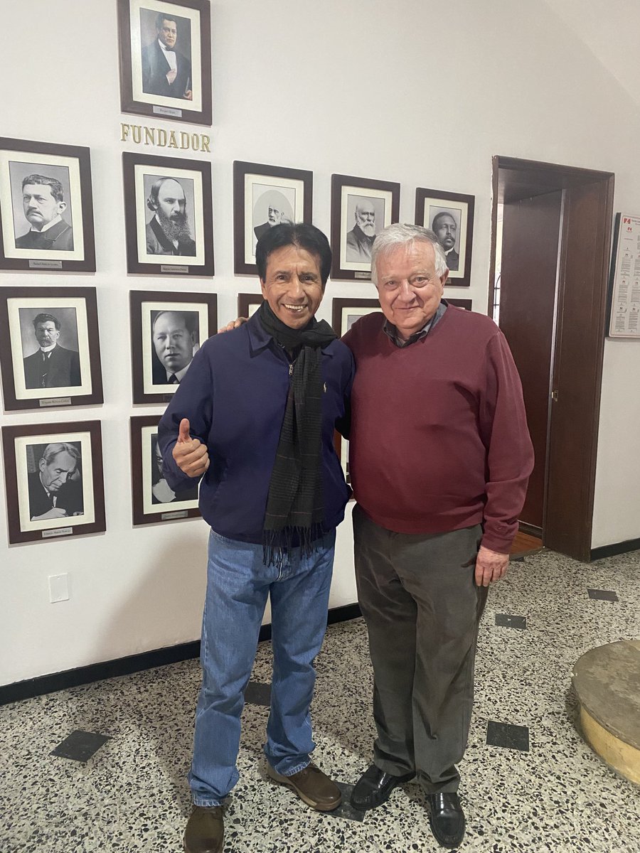 CrisantoPizo's tweet photo. Con Rodrigo Llano veedor del Partido Liberal. https://t.co/u3PCZtPdOY