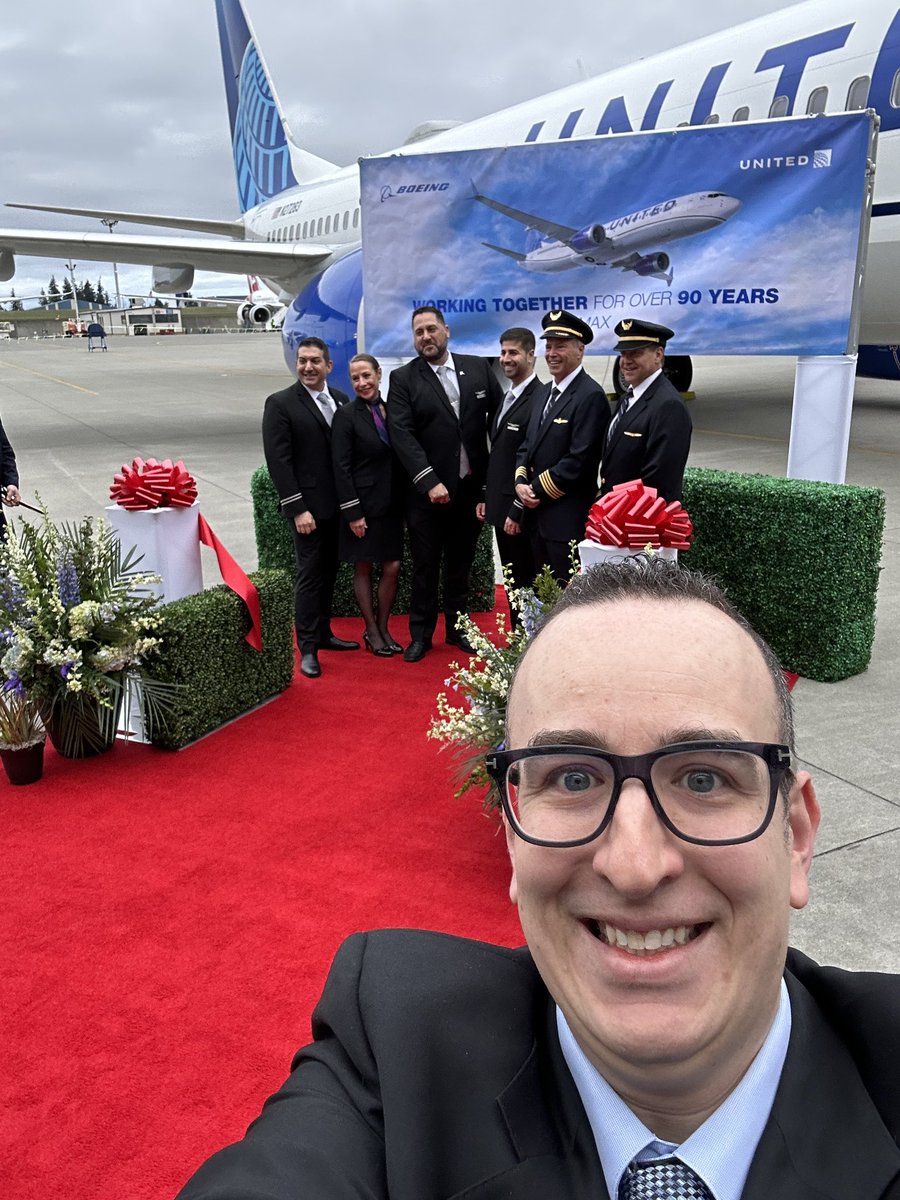 Flyin_Nick's tweet photo. @united thank you for this wonderful event! @Boeing #737MAX #goodleadstheway #102MaxAirplane #Boeing #boeinglovers #Travel https://t.co/jyN7k3fJxr