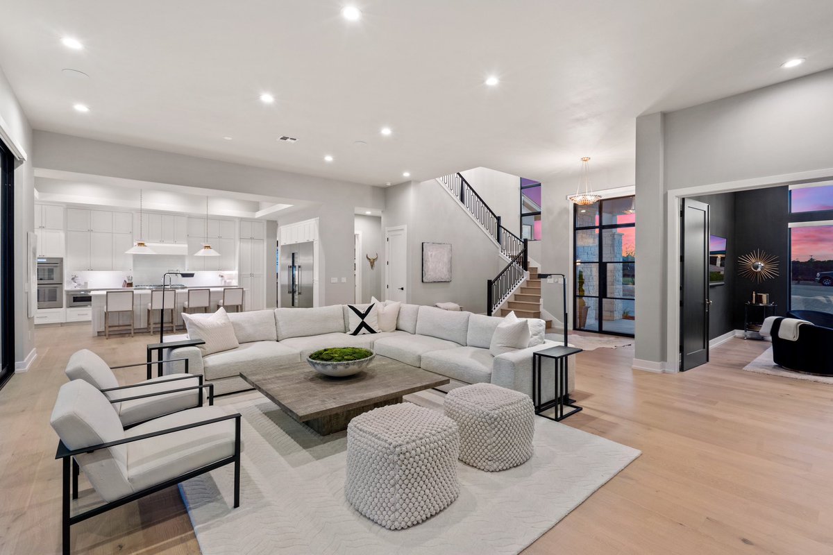 VIICustomHomes's tweet photo. At Seven Custom Homes, we make building your dream home a breeze. You can trust us to create a custom design that fits your unique style and needs, without the hassle. Contact us today to start your stress-free journey to your dream home https://t.co/CD1qWivfoQ