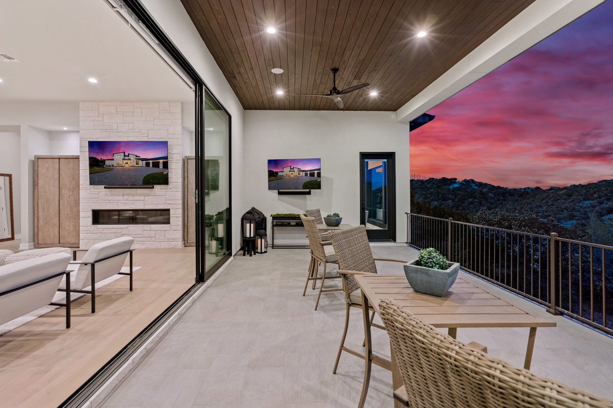 VIICustomHomes's tweet photo. At Seven Custom Homes, we make building your dream home a breeze. You can trust us to create a custom design that fits your unique style and needs, without the hassle. Contact us today to start your stress-free journey to your dream home https://t.co/CD1qWivfoQ