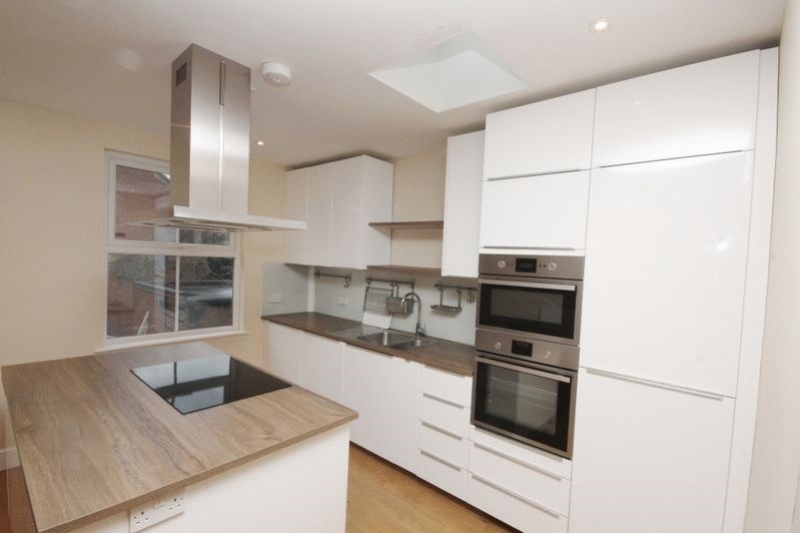 PureEstateAgent's tweet image. Beautiful four bedroom family home will be available in May🏡

Register your interest now so you don't miss out!

rightmove.co.uk/properties/133…

#familyhome #PureLettings #happytuesday #Property #Letting #Norwich  #sunshine #LettingTeam #ToLet #Let #Norwich 

📍purelettings.co.uk