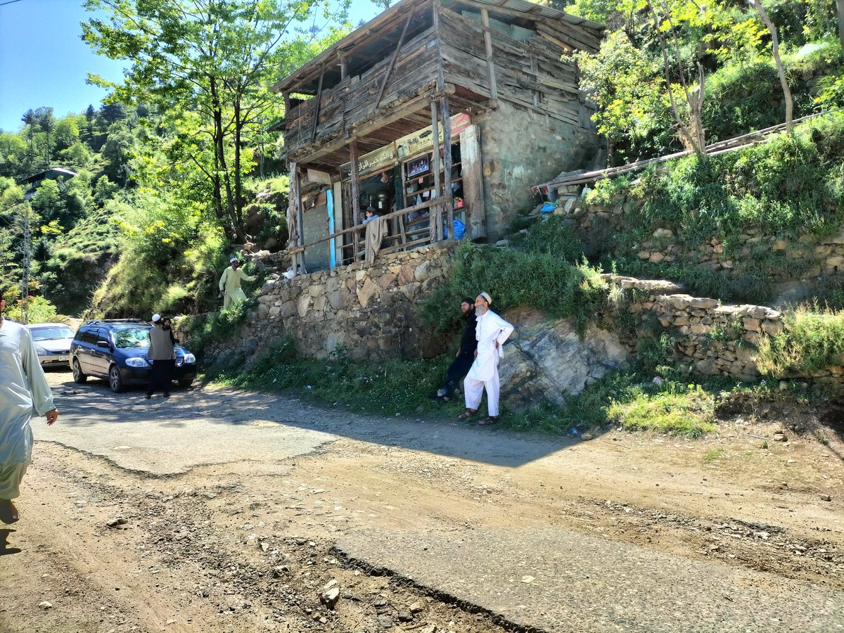 AimalRextin's tweet photo. Back from a relaxing trip to Shangla and dreading all the things I need to do tomorrow https://t.co/oKV1DF3Ye9