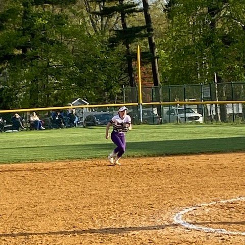 CHSNAthletics's tweet image. North Varsity Softball defeated Arlington B 12-4 improving to 6-4 in the 2023 season!
🥎Lauren Tighe pitched the CG WIN w/ 5 Ks
🥎Ava DeFeciani 2 Hits RS, 5RBI
🥎Jenna Hill 2 Hits 3RS 3RBI
🥎Siena DeCicco 2RS
GREAT GAME RAMS!🙌🥎💜🥎🙌
#RAMtastic #PurplePride