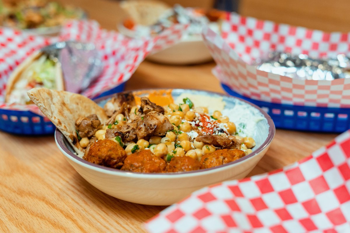 TheGhostBrands's tweet photo. Need the perfect lunch destination? We recommend running (not walking) to your nearest Kairos! 💙 Nothing can beat one of their pita wraps, bowls, or platters for food that keeps you energized! 

#KairosMediterranean #Kairos #Energized #Food #GreenvilleSc #ColumbiaSc #Charlest... https://t.co/wvN9emLeWs
