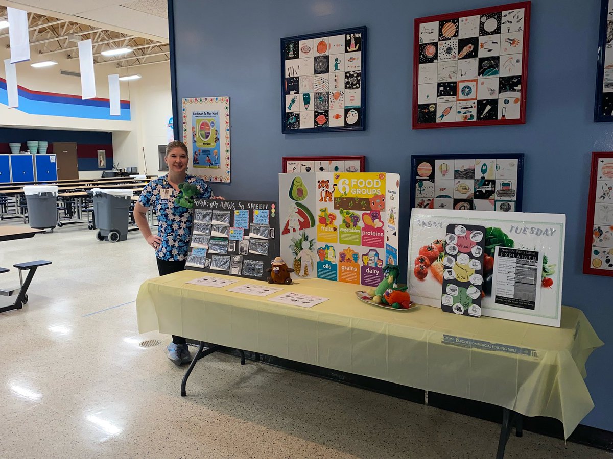 It’s #TastyTuesday of #EveryKidHealthyWeek! @TheissKISD heard about making healthy food choices and swaps on the announcements and gets to see a display during lunch on hidden sugars and MyPlate nutrition! @KISDHlthSvc