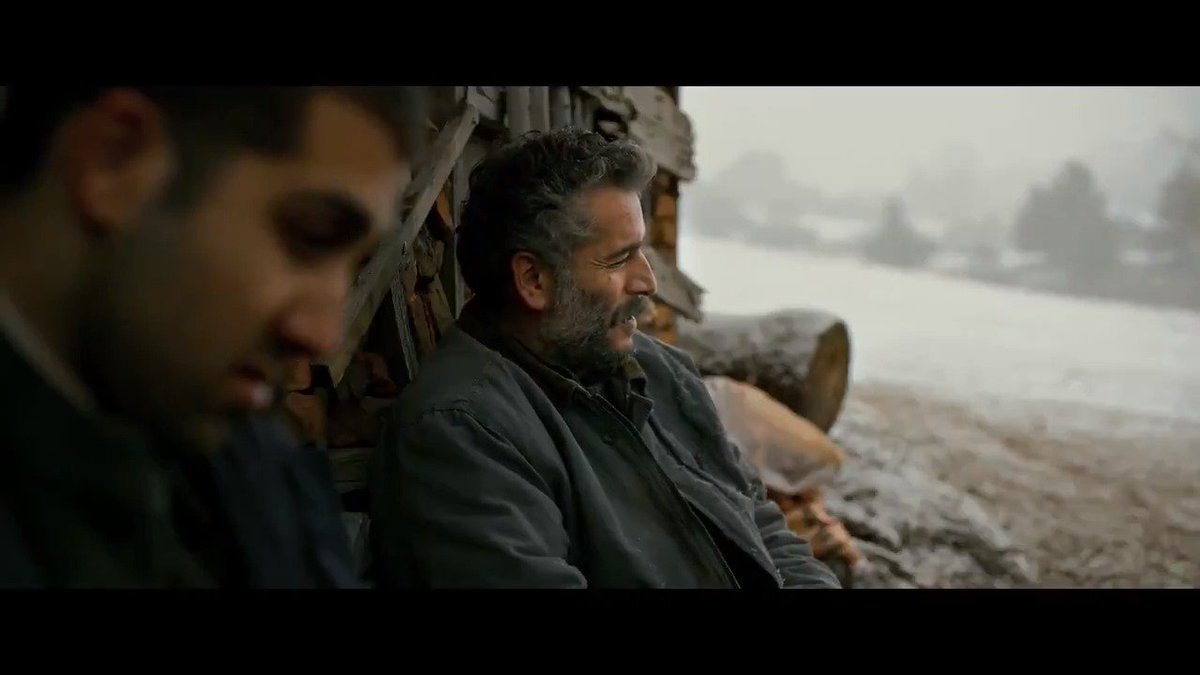 İnsan biraz da zamanın içinde süzülmeli, iyi ve kötü anıları birbirine karışıp belirsizleşmeli ve silinip gitmeli.  
Ahlat Ağacı (2018) / Nuri Bilge Ceylan