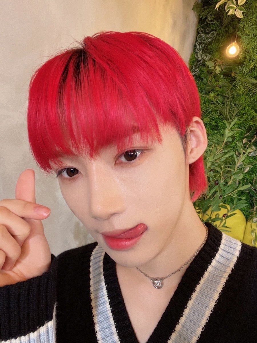 fairyO426's tweet photo. 230426 체크인 #뉴 https://t.co/kXqISE3vO7