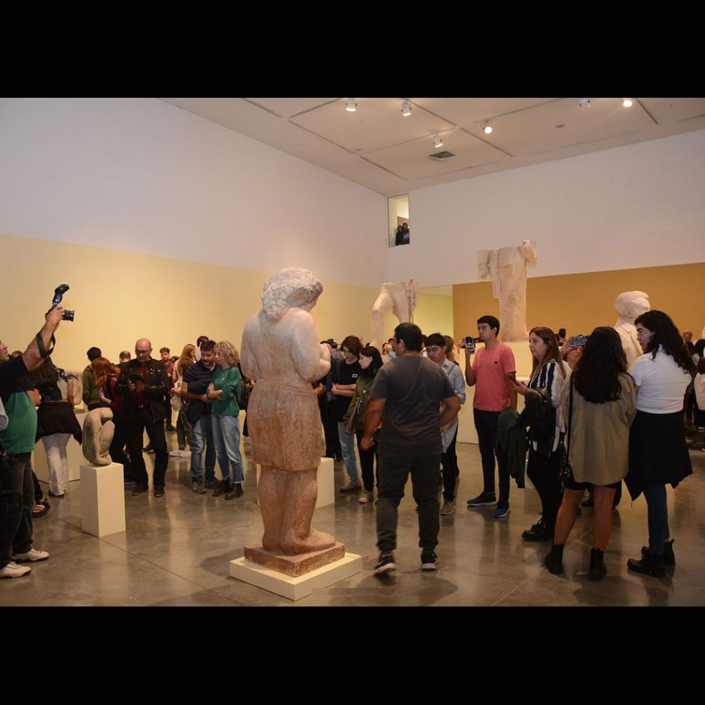 micromundo_bit's tweet image. Museo Franklin Rawson. San Juan ARG Apertura de temporada con grandes muestras Sugo Escultor “Tradición, Ensayos y Legado”, Daniel Santoro “Tal vez lo mismo nos ocurre a nosotros”, Mariana Juárez “Falsa tormenta” #museoFranklinRawsonArtes2023 tinyurl.com/298gm3tr