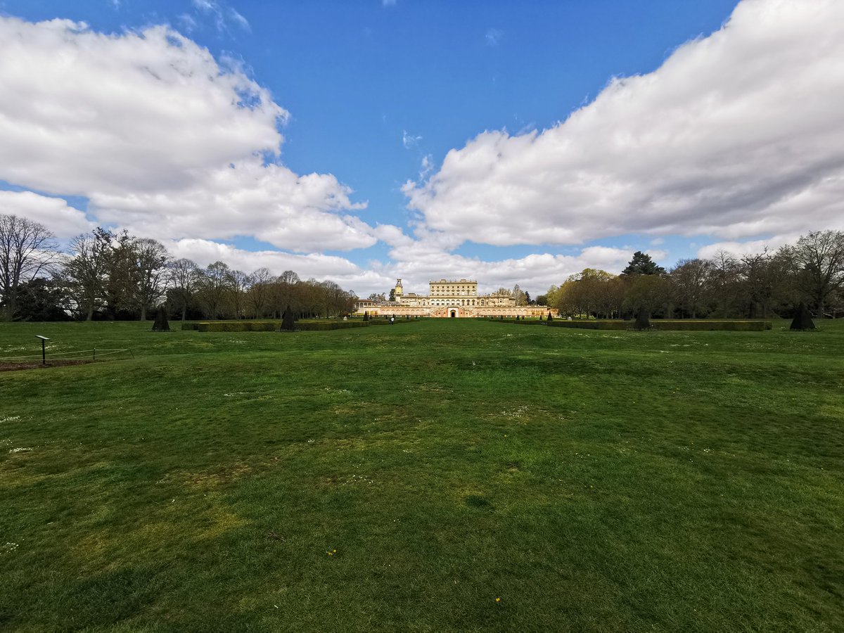 clothesfreeuk's tweet photo. Cliveden is also remembered for something completely different too 😬
#ProfumoAffair #JohnProfumo #stevenward #clivedenhouse #lordastor #ChristineKeeler https://t.co/a4VsKSaU3T