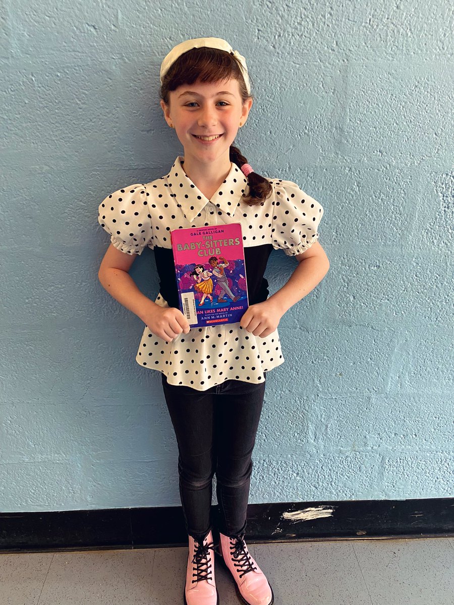 MrsAndersonBG's tweet photo. Celebrating World Book Day! 📚 
@emeadowschools @BGreenSchool https://t.co/j85fEYqA2L