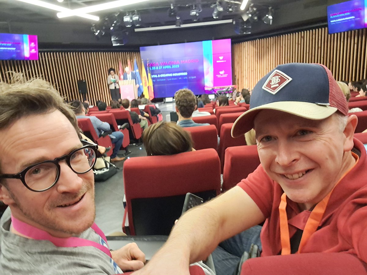 Casa Valonia 🇧🇪🇪🇦 starting celebration. 2 days to exchange about #metaverse #blockchain, connecting people 🤝 with <a href="/hiezlek/">Francois T.</a> from <a href="/artts_heritage/">artts.io</a>