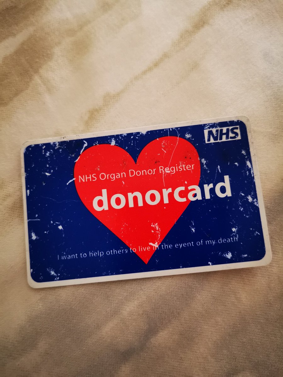 MaryamDeGroef's tweet photo. I've carried my @NHSEngland #donorcard since I was 18, but never thought about the impact until last month when Zeynah saved the lives of 5 ppl. April is donor awareness month. #beadonor #giftoflife @TrilliumGift @NilsDeGroef https://t.co/pPHiXyViyN
