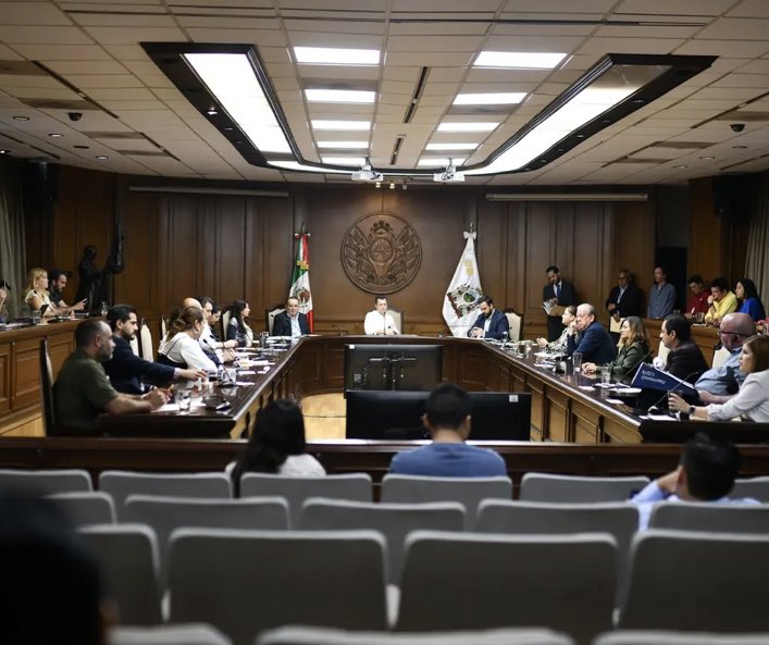 Facilita Cabildo Regio desarrollo económico de Monterrey

monterrey.gob.mx/noticia/facili…