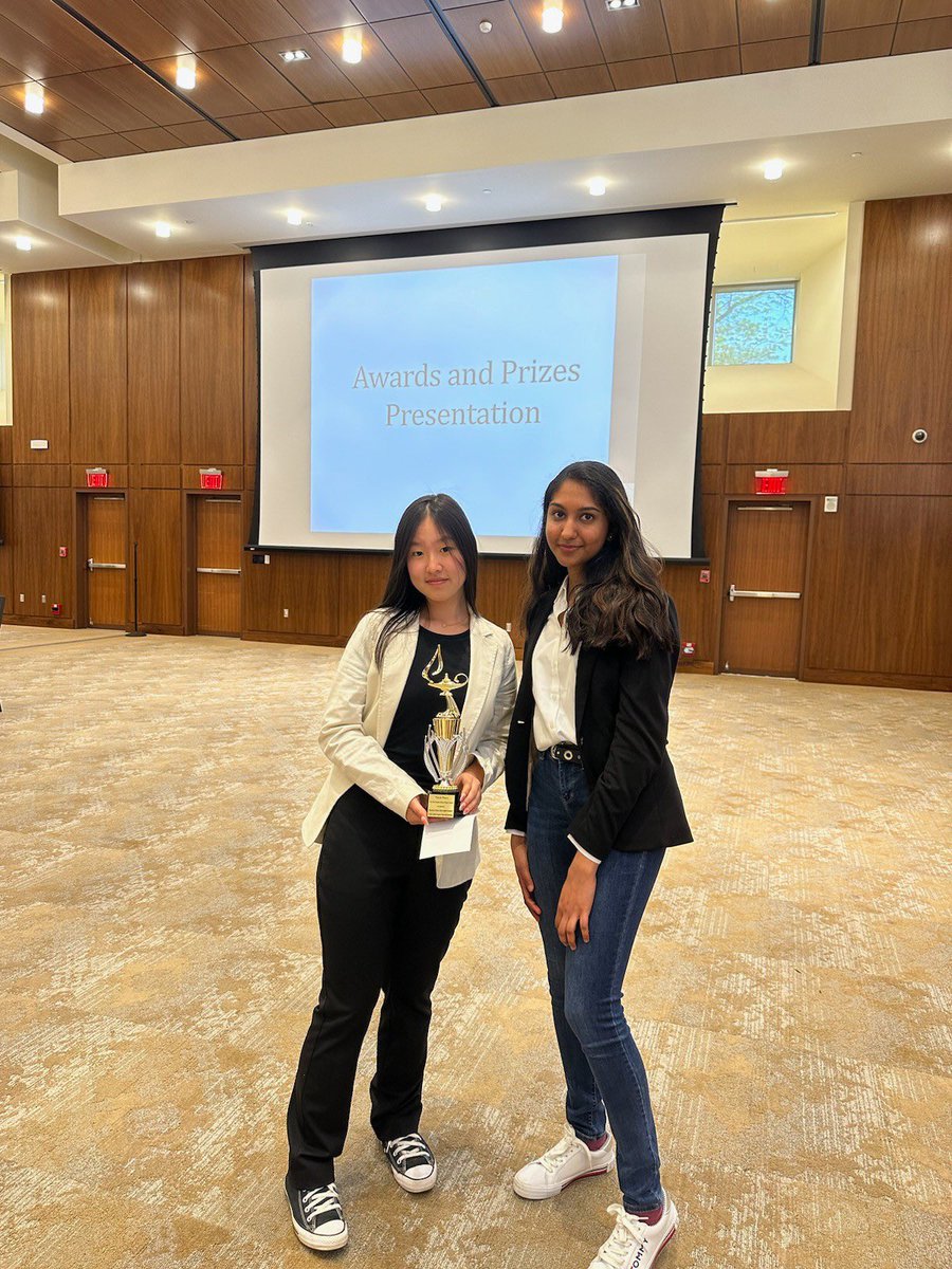 EliWGib's tweet photo. 3rd place winners at the NJ Chinese Cultural Studies Foundation contest held at SHU!  Way to go, Amy and Ria! @TenaflySchools https://t.co/oVeSsw2khE
