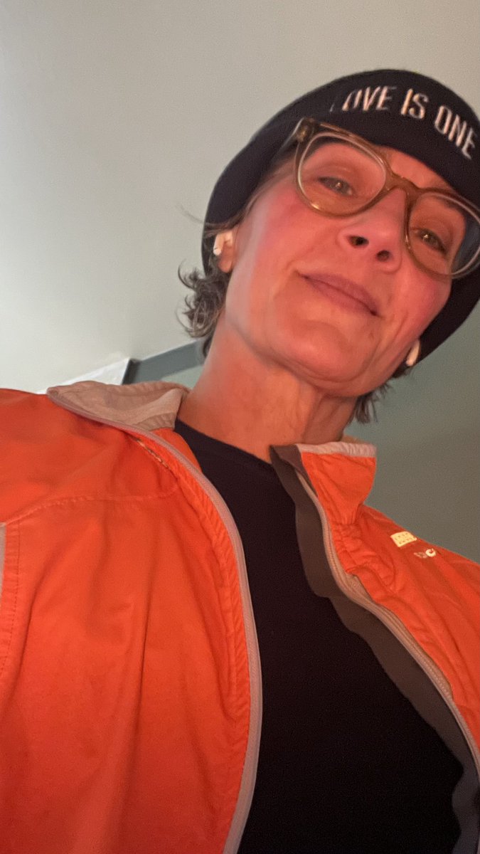 4TerryFarrell's tweet photo. Taking Wily for a walk in the desert rain. Feeling good. How are you moving your body today? #loveisone https://t.co/S8lbYqx3f6