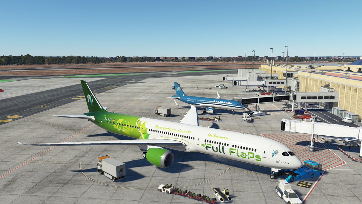 FullFlaps_esp's tweet photo. Un Boeing 737-800 junto con el Boeing 787 fotografiados 📸 en el aeropuerto de Sevilla.
¡ Vente a volar con nosotros, vente a volar a #fullflaps ! https://t.co/LeZuknQXXA