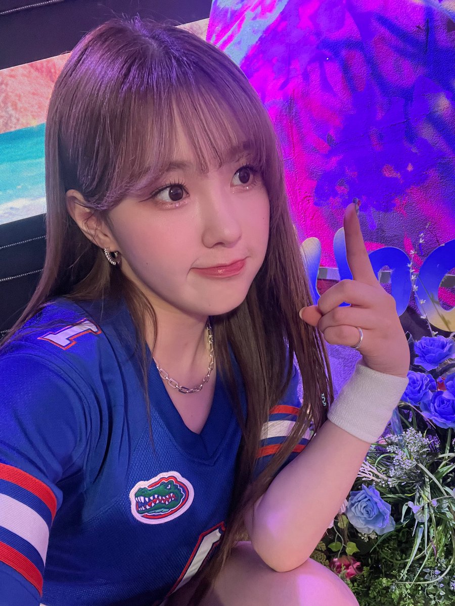 textohikaru's tweet photo. hbd ayyyy https://t.co/8UcbcWvpop