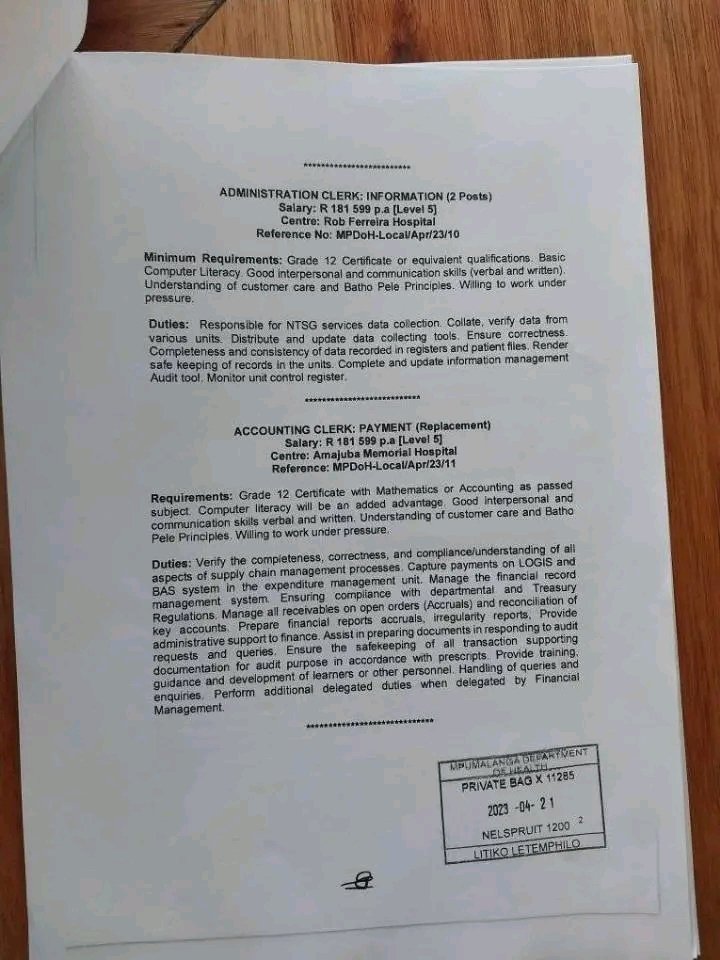 CarolBoitumelo1's tweet photo. We are looking for the following:

Administration Clerk x3
Forensic Pathology Officer Gr 1
Administration Clerk : Information x2
Accounting Clerk : Payment 
Telecom Operator 
Provisioning Administration Clerk x2
Administration Clerk : Patient Administration

Refer to pictures https://t.co/A2G5aLSis6