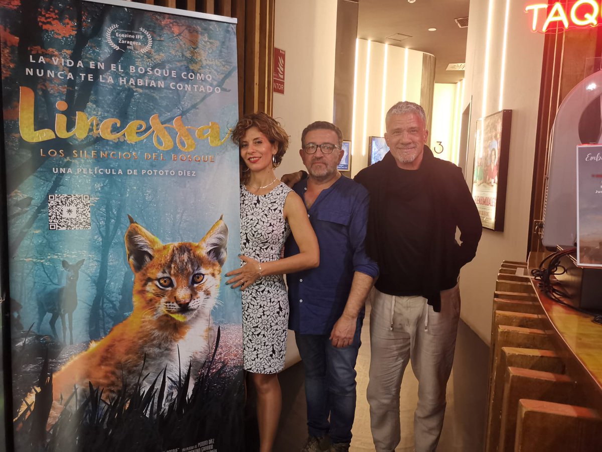🌳🐆Aquí os dejamos una foto del pase de ayer de #Lincessa #LosSilenciosDelBosque en <a href="/CineEmbajadores/">Cines Embajadores</a>, contó con la presentación de Pototo Díez (director de la película), Carmen Téllez (voz de Lincessa) y Álvaro Hache (voz del bosque).

💛Salas y entradas: linktr.ee/lincessa