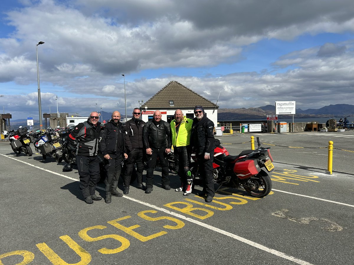 XJRT1964's tweet image. Armadale ferry port ⛴️ “we are in you” #highlandloop #jointheride