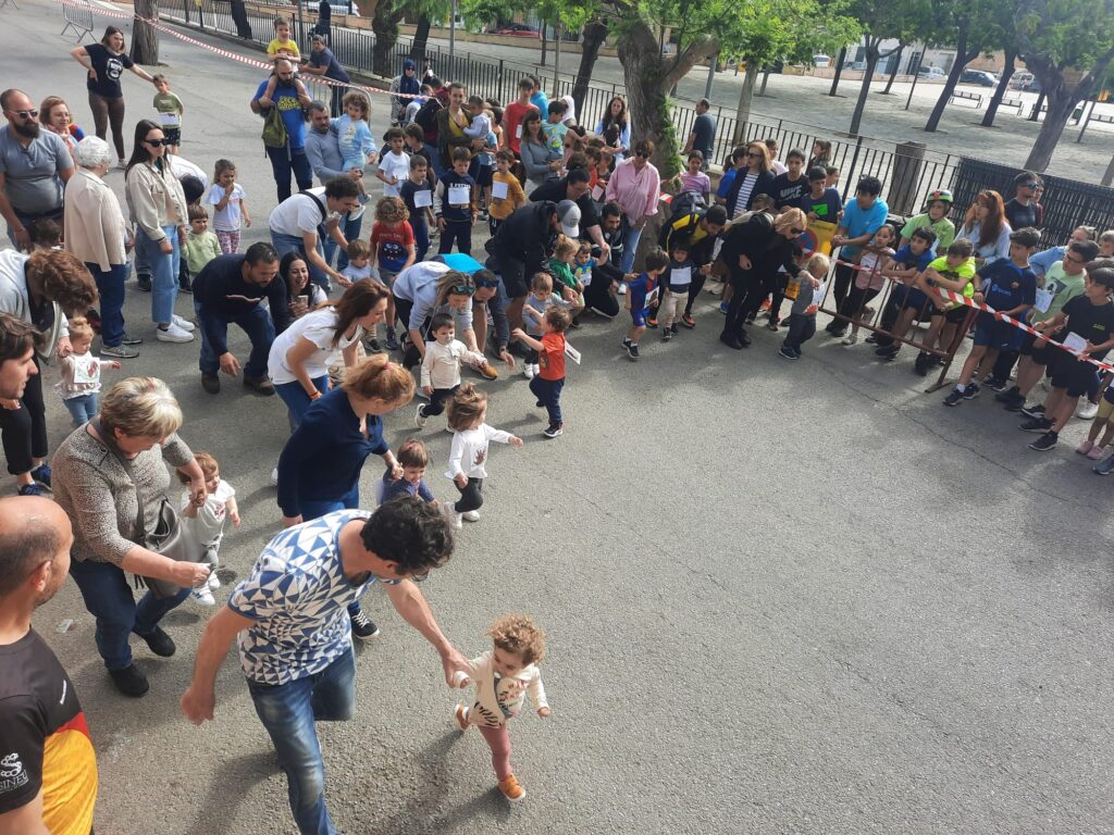 🏃 Fantàstic ambient, avui matí, a les corregudes de Sant Marc. Molta participació, assistència de públic i esportivitat, a l'espera d'un plat de caragols. Molts d'anys a tothom!