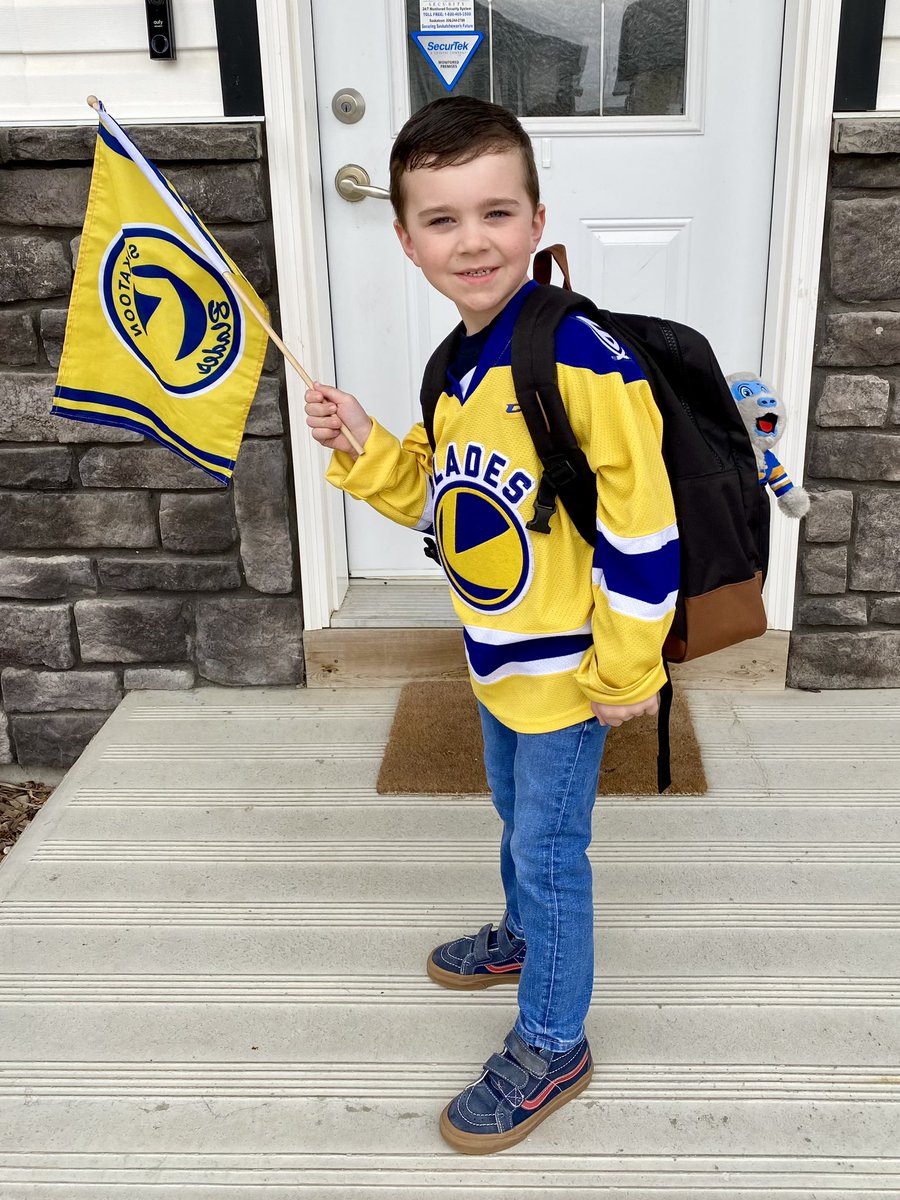 brittaanybell's tweet image. GO BLADES GO!!!! #Game7Magic #pokecheck @BladesHockey @colinpriestner