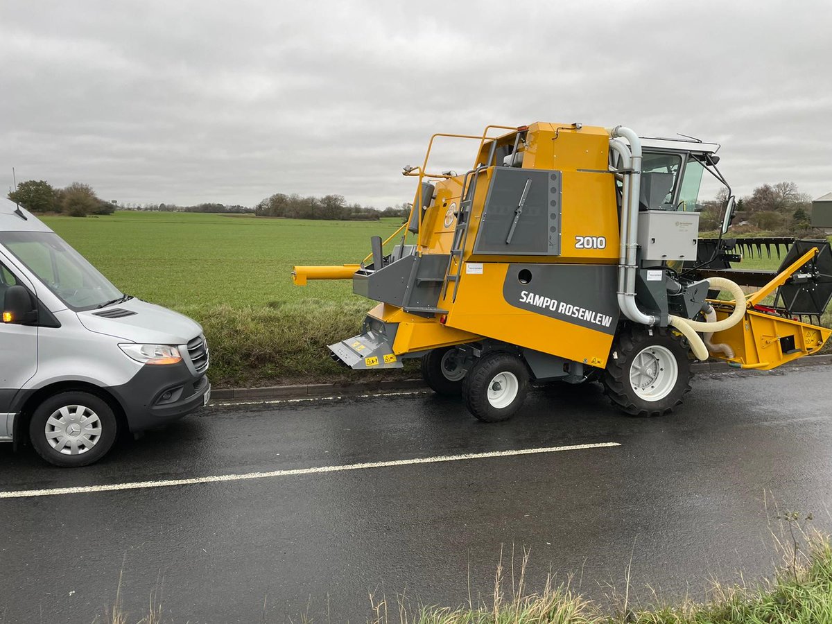 TrialsEquipment's tweet photo. Who needs the AA when you you have Trials Equipment roadside repairs

#agriculture #farmmachinery #farming #plotmachinery https://t.co/D861vGknvm