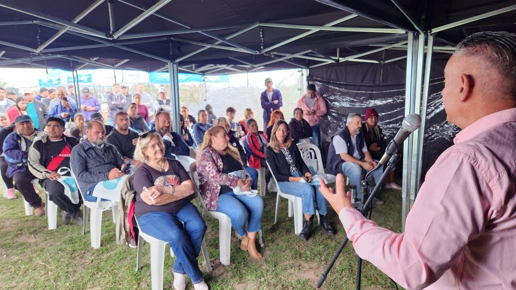 FDGaldos's tweet photo. El evento @camarafocava @fprobuenosaires sumando valor en el armado de la actividad #Mutual2050 #LOBER #MesaAgraria #ElPato2050 https://t.co/VLgupAqWzh