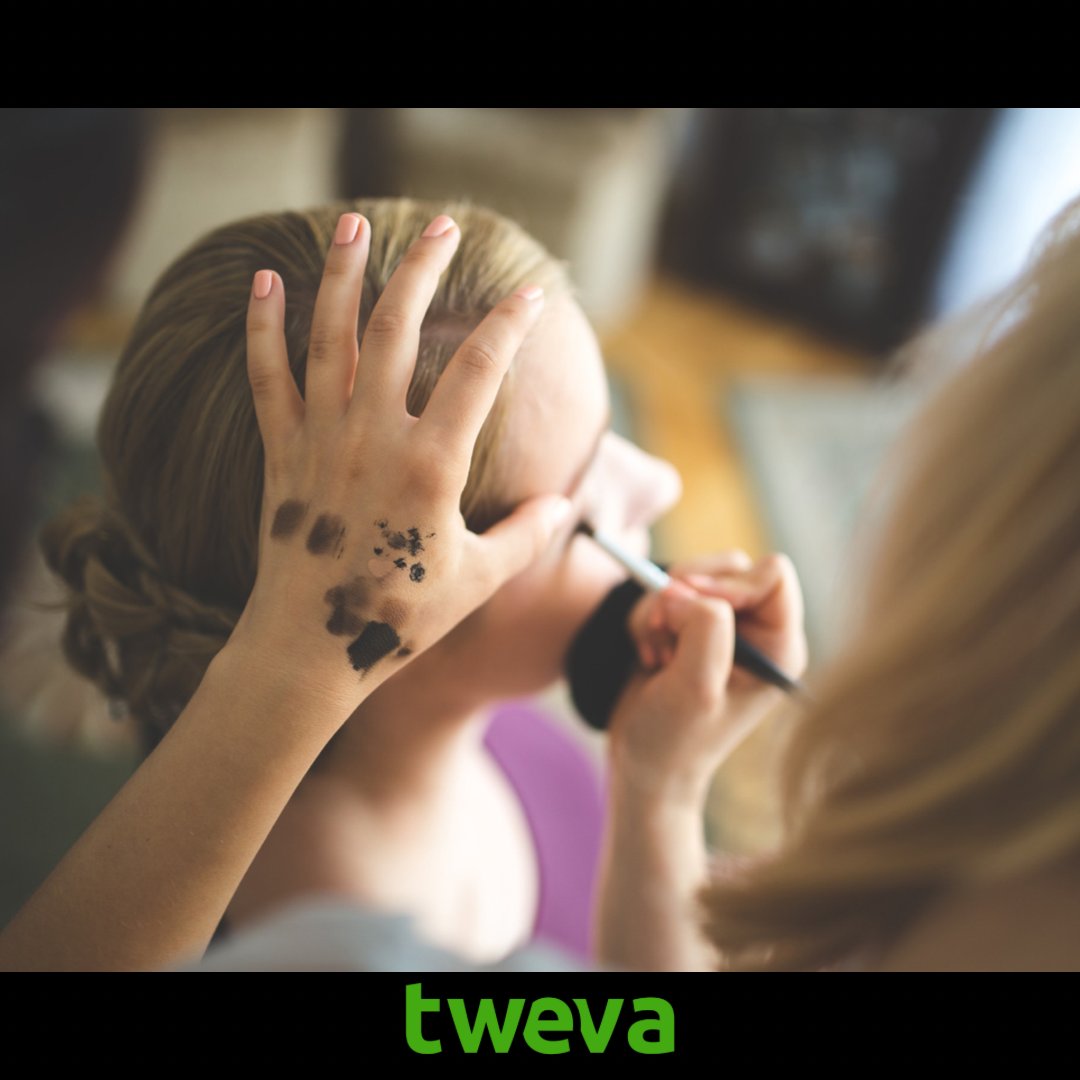 twevaTV's tweet photo. Small businesses like traveling makeup artist’s now have a great way to advertise in local city’s for an affordable budget.  

#makeupartist #lashes #wedding #makeuplooks #beauty #orlandomakeupartist #weddingday #smallbuisness #advertise #local https://t.co/fpqMOue5Jp