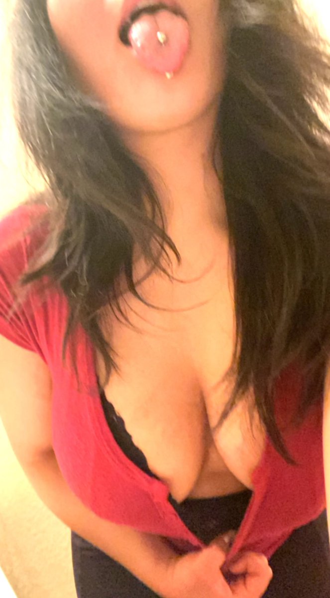 JessicaFind69's tweet photo. Rt für Titten in deinem DM 💌 https://t.co/T1rwuBYlfb