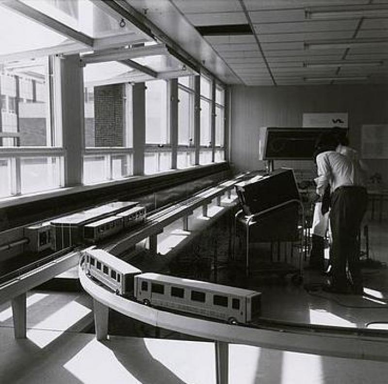GregoryRambour's tweet photo. Savez Vous ?
#Lille

La première ligne de métro automatique au monde a été inauguré il y a 40 ans ce jour
Véritable prouesse et d'audace technologique, et politique

Cette nouvelle ligne de métro a permis à d'autres villes françaises de rêver d'un métro....

Thread (1/4) ⤵️ https://t.co/xtPNF6aqLt