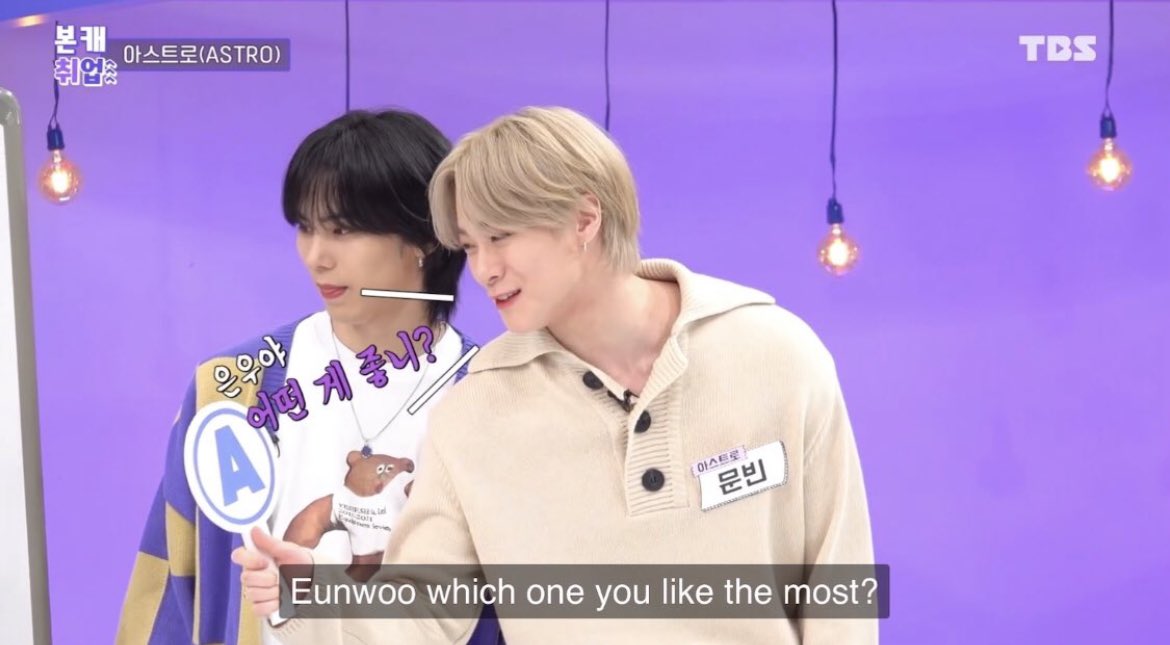binwoothink's tweet photo. moonbin who once said that he has the ability to communicate with eunwoo anywhere 😢 https://t.co/3KBlyhFx7v
