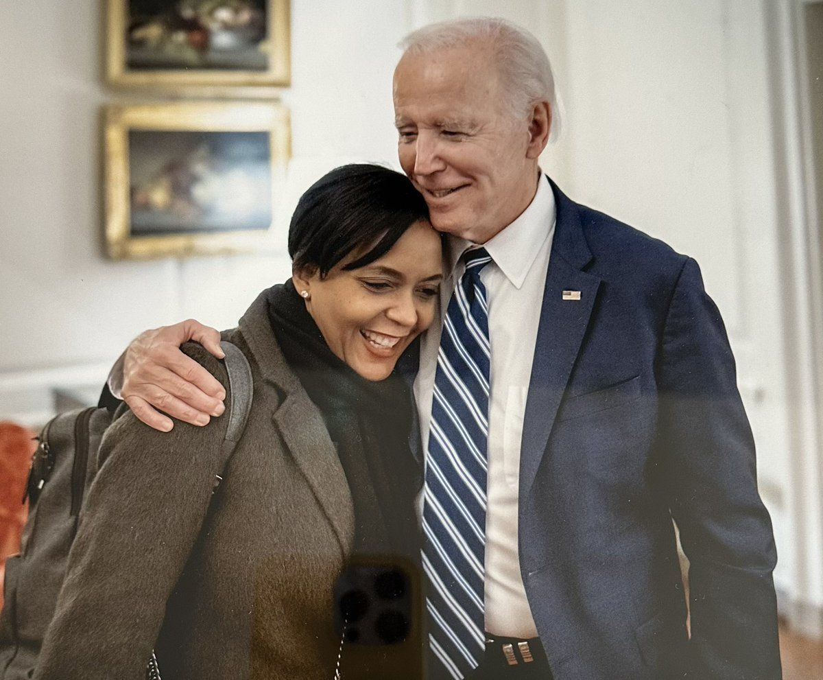 KeishaBottoms's tweet photo. This is one of my favorite pictures with @POTUS taken at the end of a very LONG day. We’d done a turnaround trip from DC to AZ. By 10pm I was beyond exhausted and he was as fresh and energetic as he was at 8 am that morning. He hugged me and told me to go home and get some rest. https://t.co/ncf9Q8bRSy