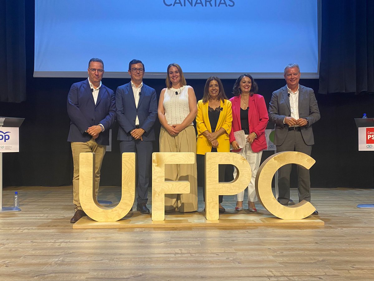 PabloRodriguezV's tweet photo. 👉Primer debate de candidatos al Parlamento de Canarias por Gran Canaria.
👌Gracias a la Universidad Fernando Pessoa @UFPCanarias por la organización y por permitir un espacio para hace democracia.
#ElPartidodeCanarias 
#CoalicionCanaria https://t.co/qBcwc7OG8q
