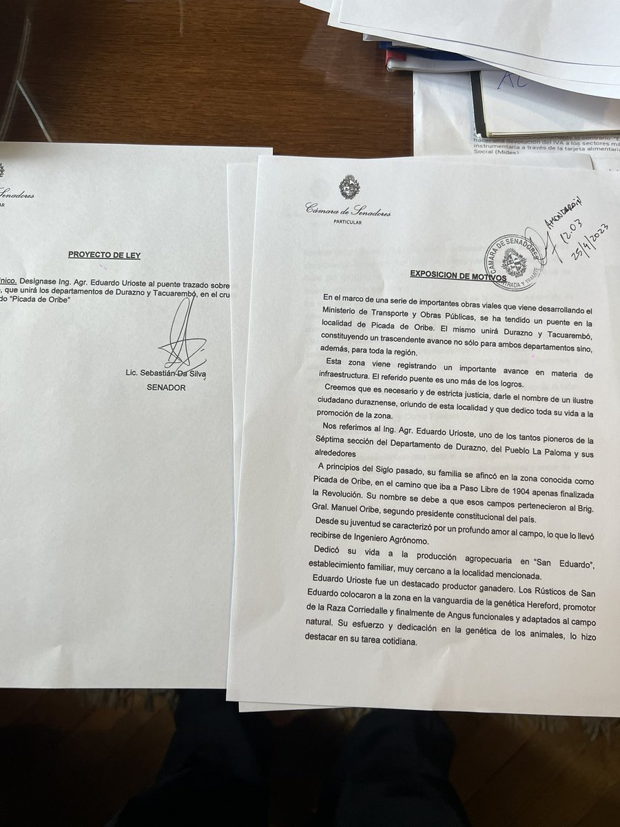 camboue's tweet photo. Acabamos de presentar el Proyecto de Ley para que el Puente Nuevo de la Picada de Oribe lleve el nombre de Eduardo Urioste. Homenajear a un referente local, un vanguardista y un excelente gremialista del campo es parte de nuestro deber. Siempre en el camino nunca en la posada https://t.co/e4qJt3mhrt
