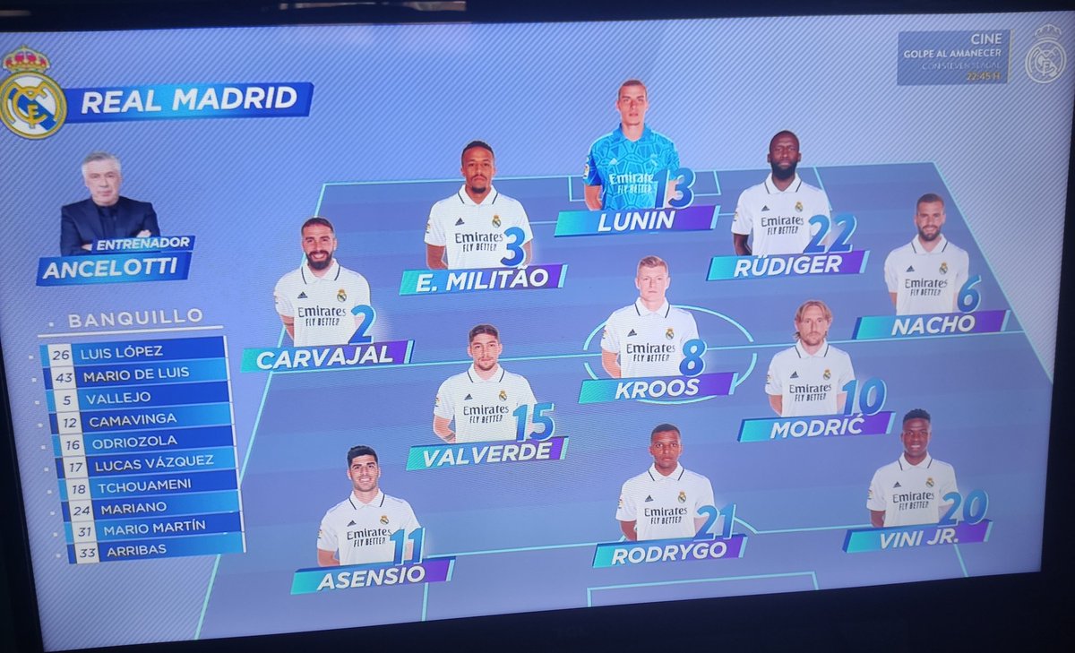 (fan) REAL MADRID FANS 🤍 tweet media