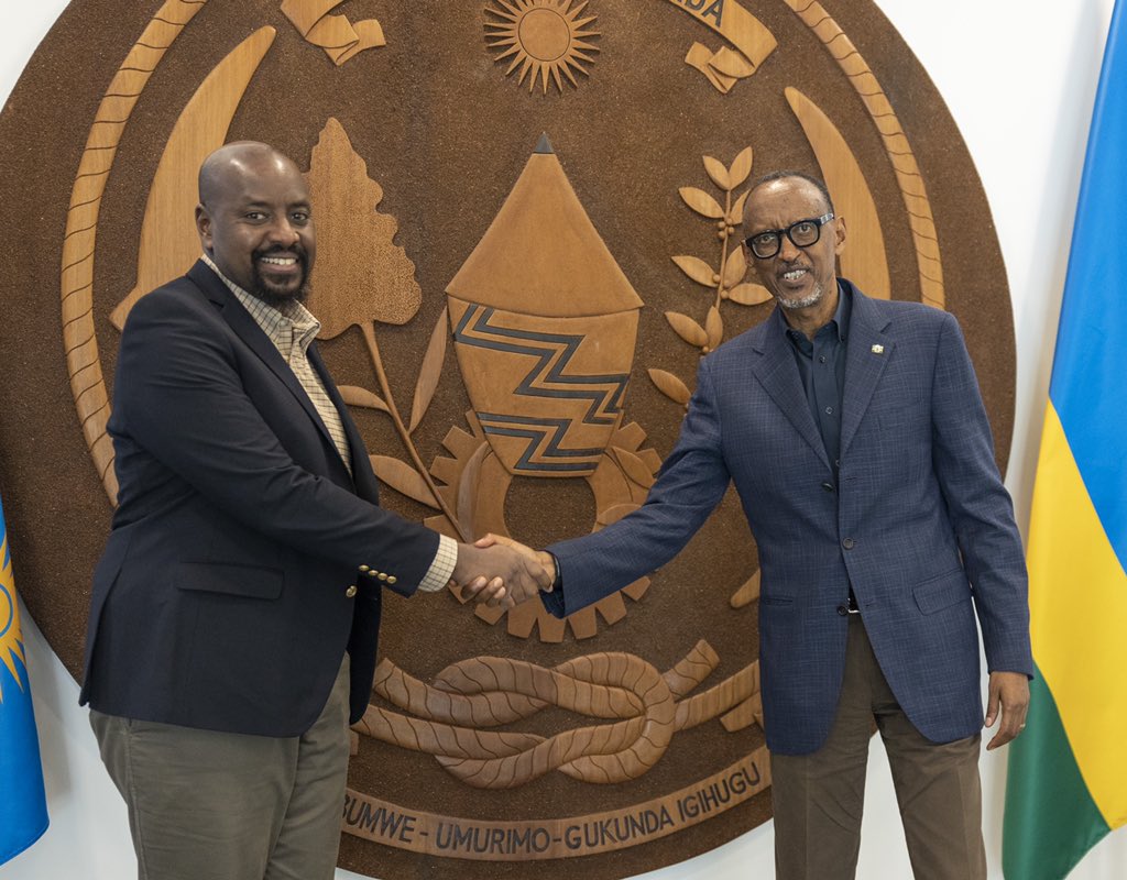 This afternoon at Urugwiro Village, President Kagame received General Muhoozi Kainerugaba for discussions on ways to further strengthen friendly relations between Rwanda and Uganda.