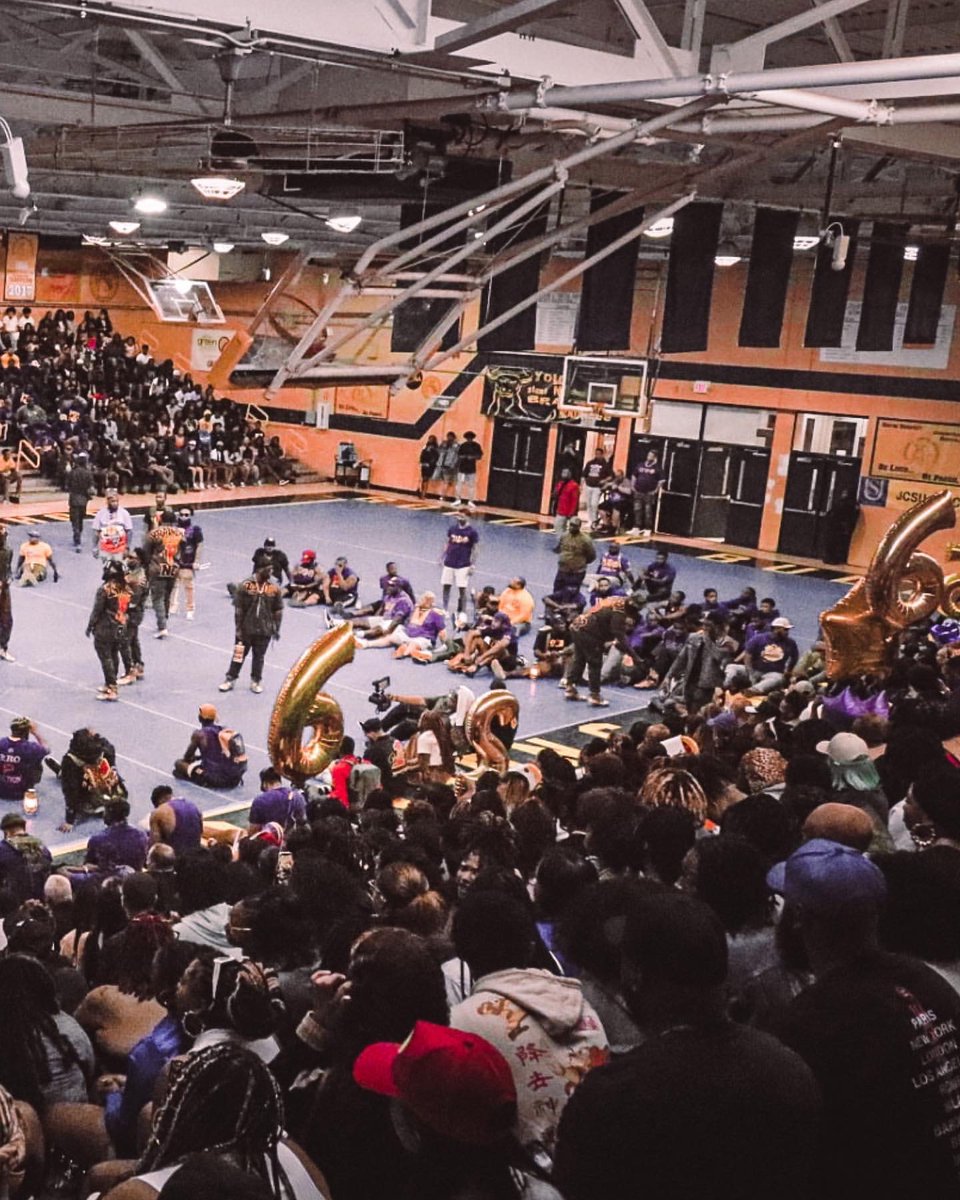 JCSUniversity's tweet photo. #JCSU 🩸RHOs 2023 spring probate
•
•
• 📸 by @ez_photography11
Evan Fewell
#hbcu #omega #jcsu #devine9 #greek #photography #rho #collage https://t.co/lVGofKmFWb
