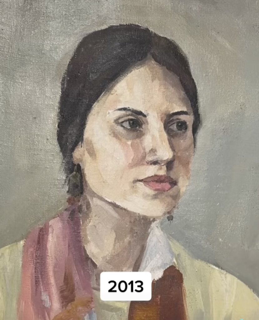 Found a job at an art college
I am a designer by education, but it didn’t suit me at all, I like to draw portraits🍀
This is my work from 2013 and 2020🙀