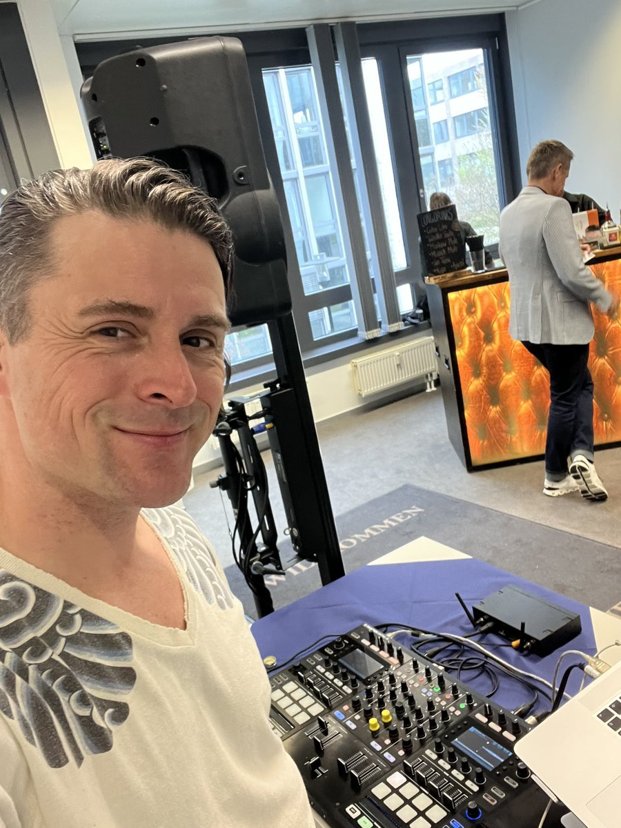 Musik für DELL computers 🥰