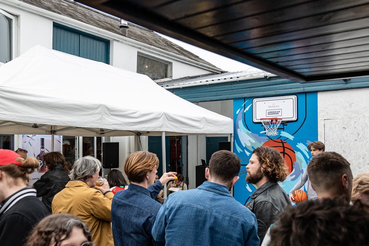 HennessyNI's tweet photo. #HennessyxNBA 🤙 | Thanks to everyone who dropped by our Limited Edition* bottle launch event at American Madness. Full pics: https://t.co/tQiaWMs52g

*In select retailers across NI now - while stocks last. DM us for your nearest. #SpiritOfTheNBA https://t.co/H2kfRdSg27