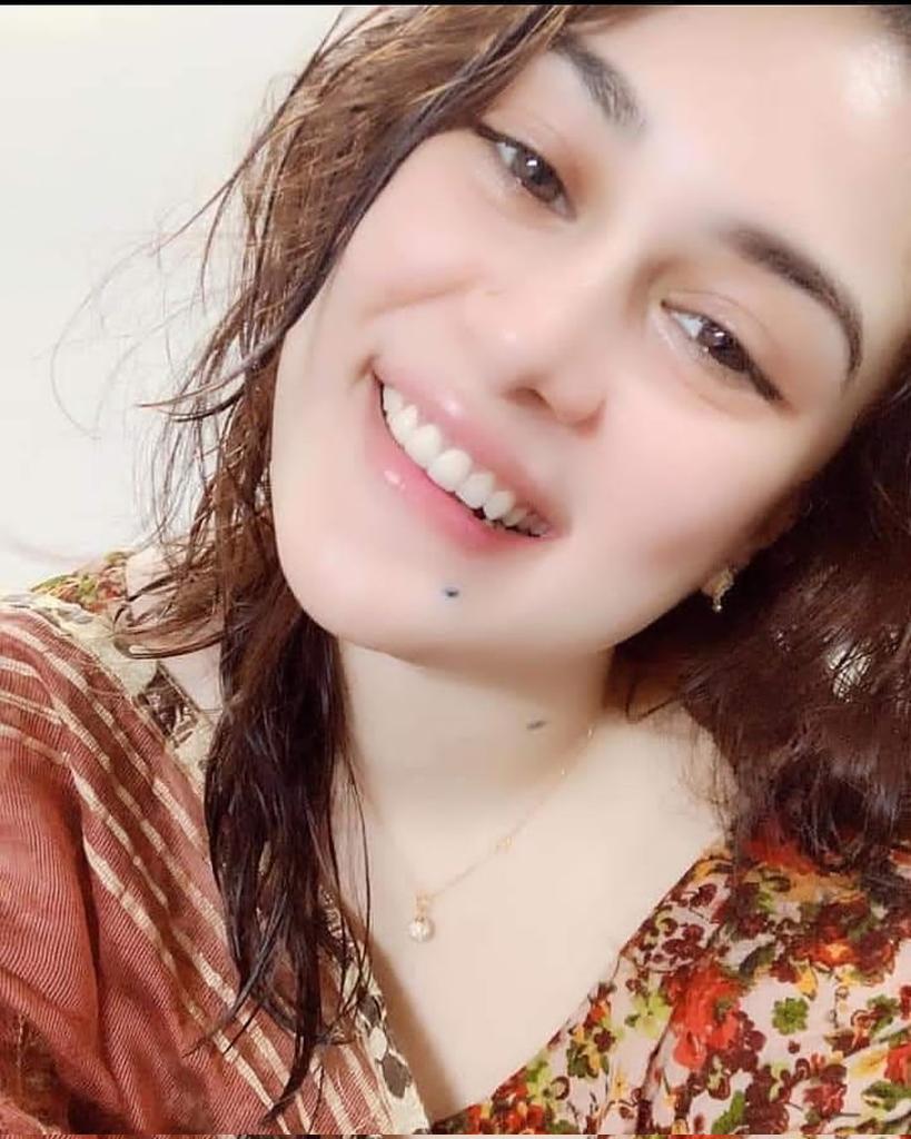 মেয়েদের ঐ গরম জায়গায় কখনো হাত দিয়েছেন ?