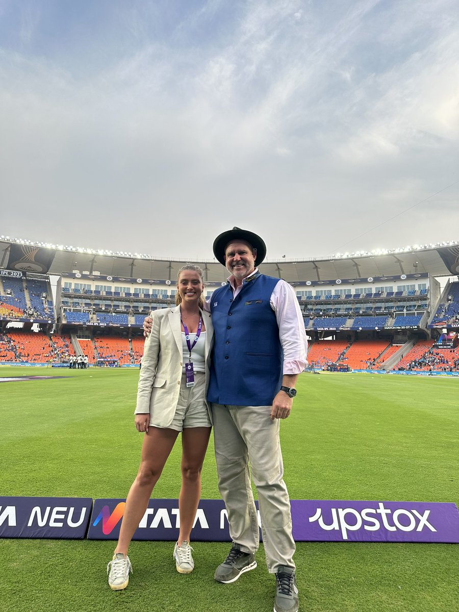 Hayden’s Take Ahmedabad 👋🏼🏏🏟️ #IPLonStar #IPL2023