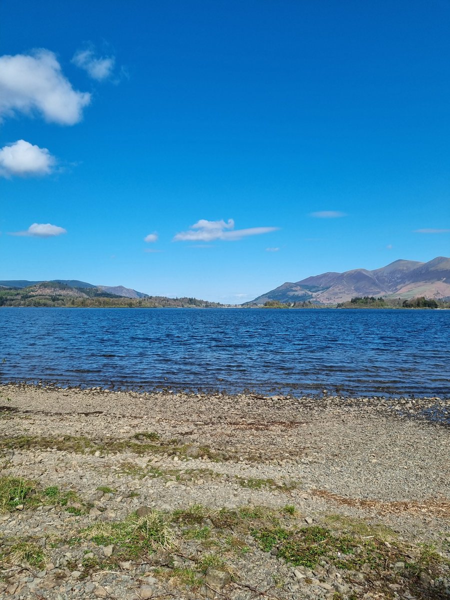 RootUK_'s tweet image. Keswick lake has some nice views. Sure beats being at work!