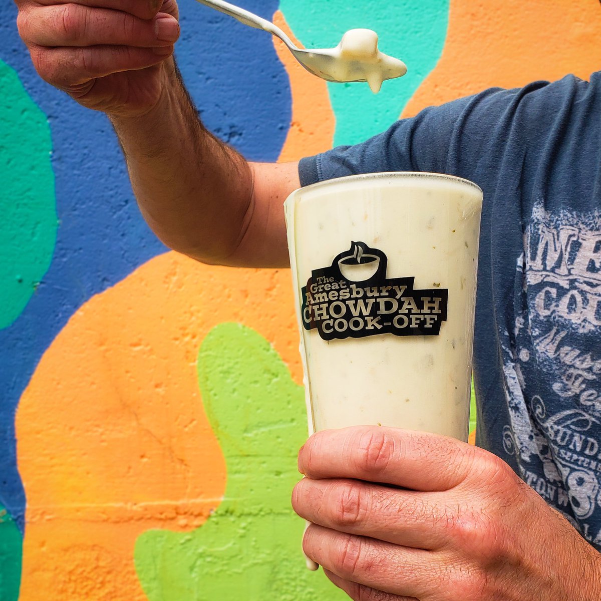 This Saturday, we get to the bottom of the question on everybody's mind: who makes the chowd-est chowder in Amesbury??
Tickets can be purchased here: eventbrite.com/e/the-great-am…
Each ticket gets you admission, unlimited tasting of over a dozen of the best chowdahs around, and a beer!