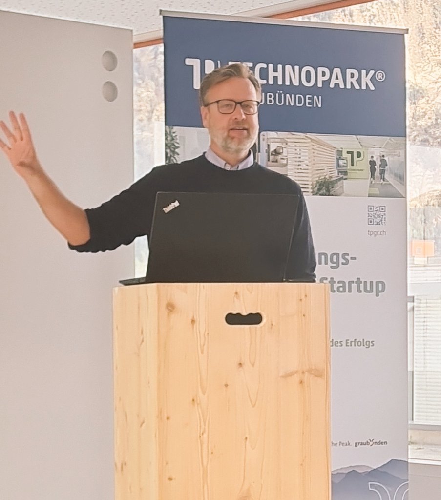 Jetzt: Social Media für Startups im Technopark. Stefan Huber Gründer von StoryUp &amp; Innosuisse Coach erläutert 5 Todsünden. Brillant!  <a href="/TechnoparkGrau/">Technopark Graubünden</a> @FH_Graubuenden #socialmediamarketing #startups