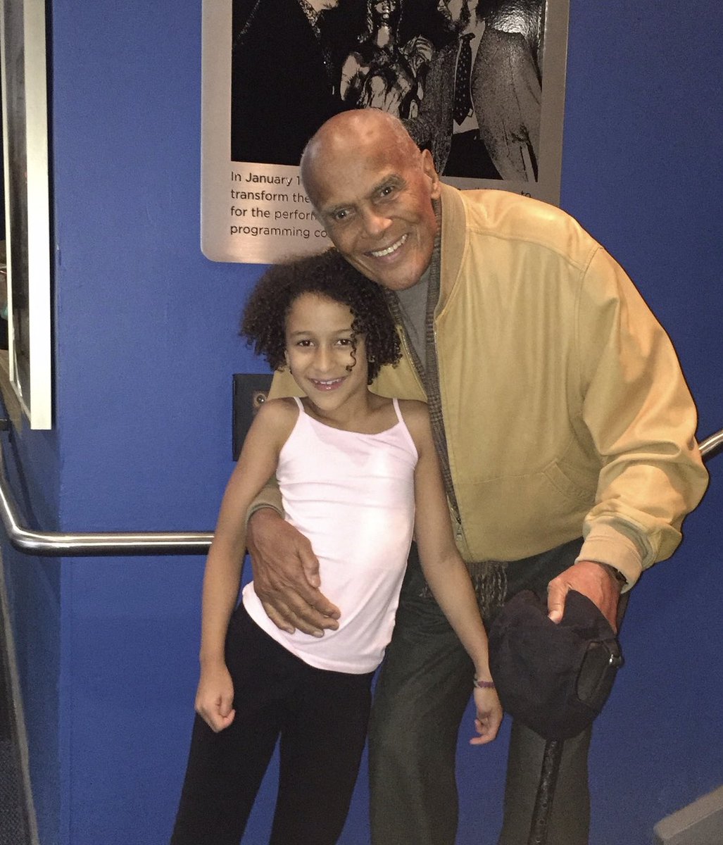 Beyond being an American legend, civil rights icon, music idol, film star, and so many other things, #HarryBelafonte was just a great and kind human being. Here he is with my daughter, after her performance with <a href="/NationalDance/">National Dance Inst.</a> Institute, an institution which he supported.   /1