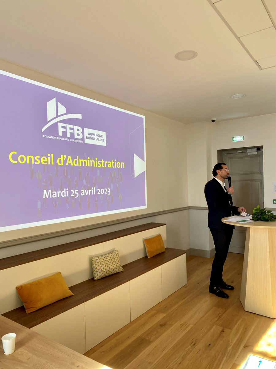 FFBAura's tweet image. Premier CA FFB AURA sous la présidence de @MINOT_SAMUEL à Fourvière
🔹#conjoncture &amp;amp; actualités: S.Minot et les administrateurs ont exprimé leur inquiétude pour le #logement neuf. Filière fragilisée, des mesures urgentes demandées par FFB
🔹présentation du plan de #mandature