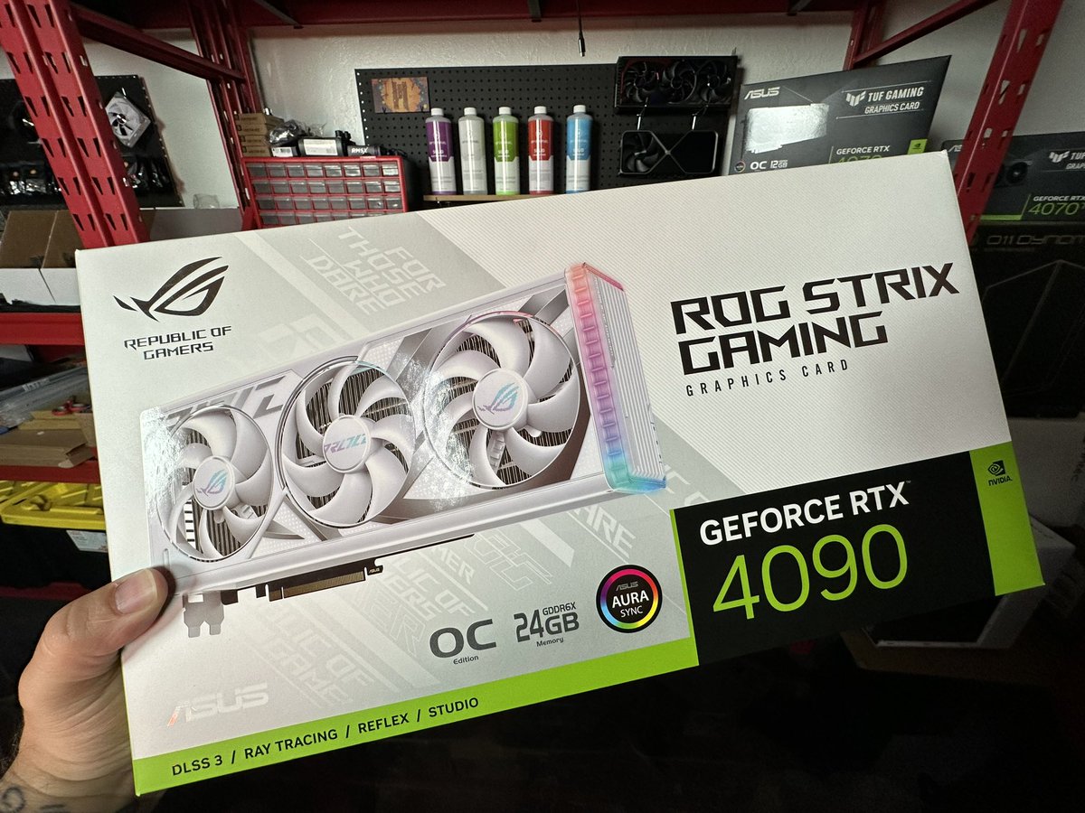 META PCs tweet media